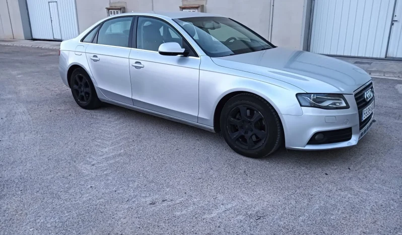 
								AUDI A4 2.0TDI DPF 143 lleno									