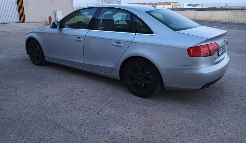 
								AUDI A4 2.0TDI DPF 143 lleno									