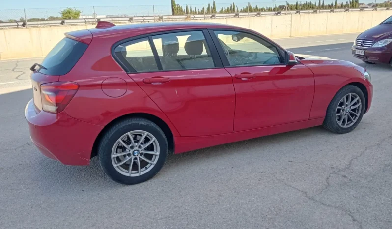 
								BMW Serie 1 116d lleno									