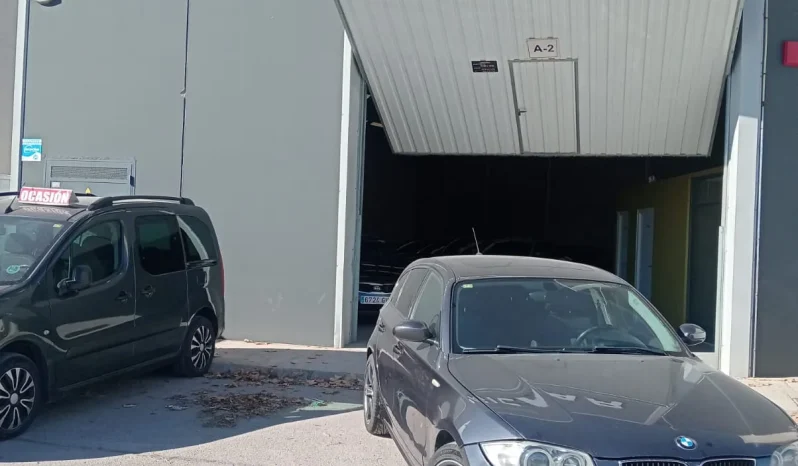 
								BMW Serie 1 120d lleno									