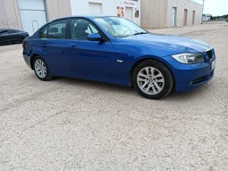
										BMW Serie 3 318d lleno									