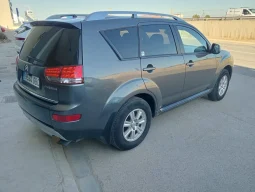 
										CITROEN C-Crosser 2.2HDI Exclusive lleno									