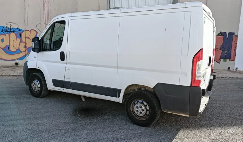 
								FIAT Ducato Furgón 30 2.3Mjt Corto lleno									