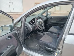 
										HONDA Jazz 1.4i-DSI LS lleno									