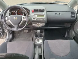 
										HONDA Jazz 1.4i-DSI LS lleno									