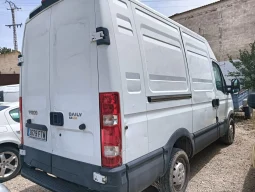 
										IVECO Daily Fg. 35S12V Transversal 3000CRS 7.3 lleno									