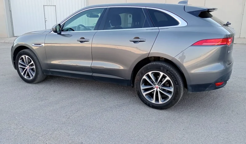 
								JAGUAR F-Pace 2.0i4D Portfolio Aut. AWD 180 lleno									