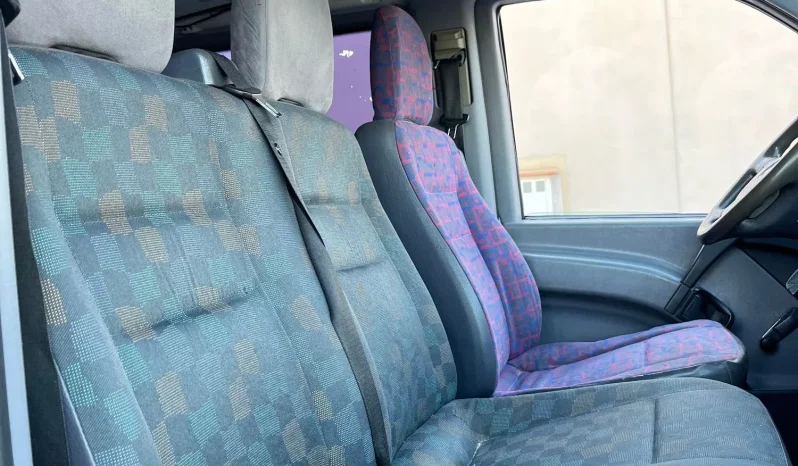 
								MERCEDES Vito CDI Combi 110 lleno									