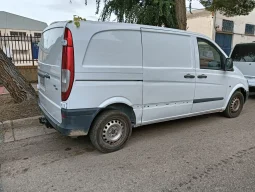 
										MERCEDES Vito Furgón 109CDI Compacta lleno									