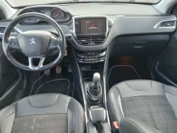 
										PEUGEOT 2008 1.6 e-HDI Allure 115 lleno									