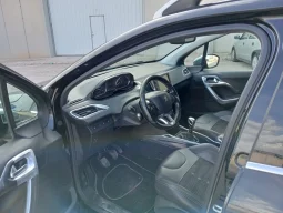 
										PEUGEOT 2008 1.6 e-HDI Allure 115 lleno									
