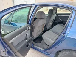 
										PEUGEOT 407 2.0HDI ST Sport lleno									