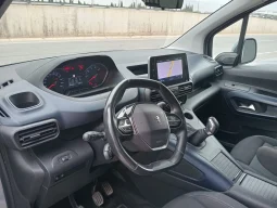
										PEUGEOT Rifter 1.5BlueHDi S&S Long Allure Pack 100 lleno									