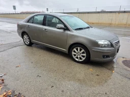 
										TOYOTA Avensis 2.2D-4D Clean Power Executive lleno									