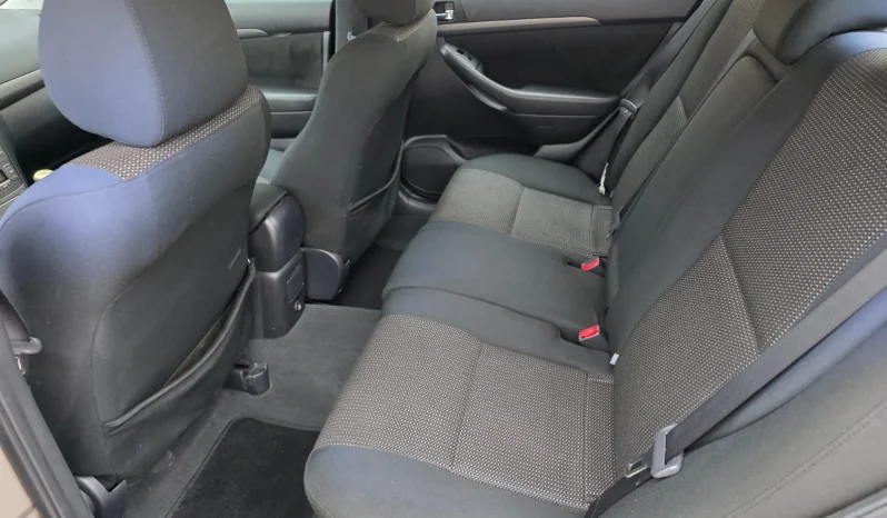 
								TOYOTA Avensis 2.2D-4D Clean Power Executive lleno									