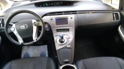 
										TOYOTA Prius + 1.8 HSD Advance lleno									