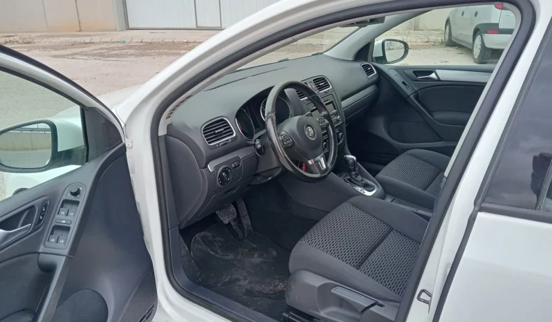 
								VOLKSWAGEN Golf 1.6TDI CR Adv.BMT Last Ed. DSG 105 lleno									