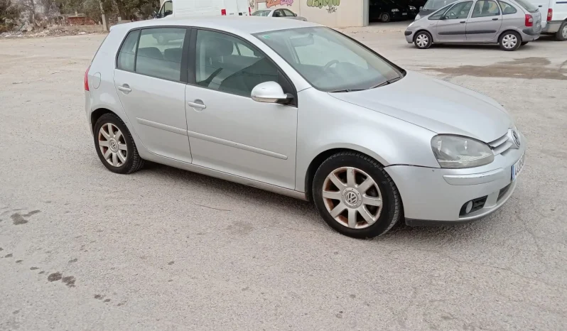 
								VOLKSWAGEN Golf 2.0TDI Highline lleno									
