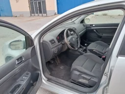 
										VOLKSWAGEN Golf 2.0TDI Highline lleno									