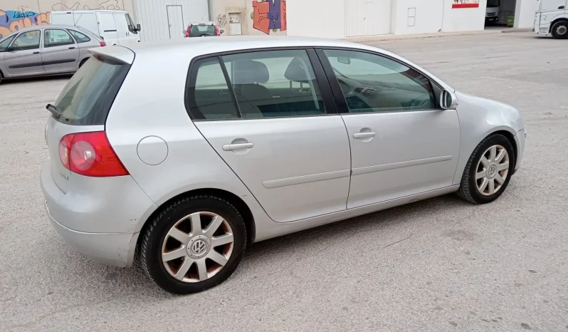 
								VOLKSWAGEN Golf 2.0TDI Highline lleno									