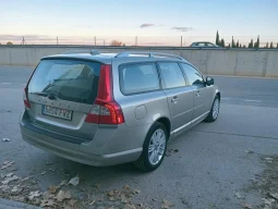 
										VOLVO V70 2.0D Summum lleno									