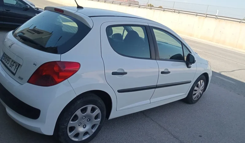 
								PEUGEOT 207 1.4HDi Confort lleno									