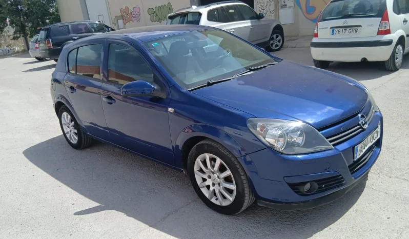
								OPEL Astra 1.7CDTi Elegance 100 lleno									
