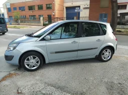 RENAULT Scenic Scénic II 1.5DCI Confort Expression