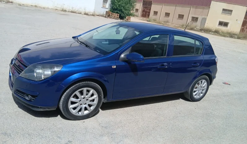 
								OPEL Astra 1.7CDTi Elegance 100 lleno									
