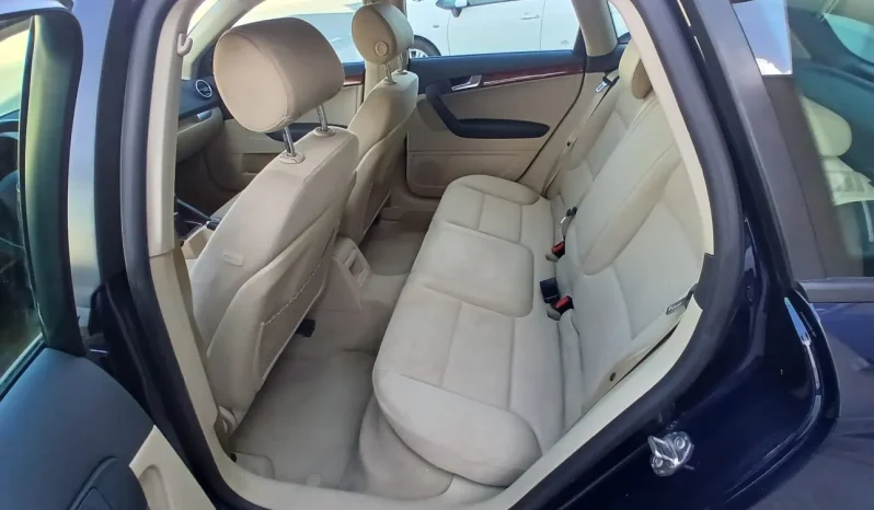 
								AUDI A3 1.6 Ambition lleno									