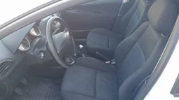
										PEUGEOT 207 1.4HDi Confort lleno									