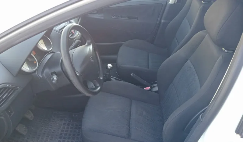 
								PEUGEOT 207 1.4HDi Confort lleno									